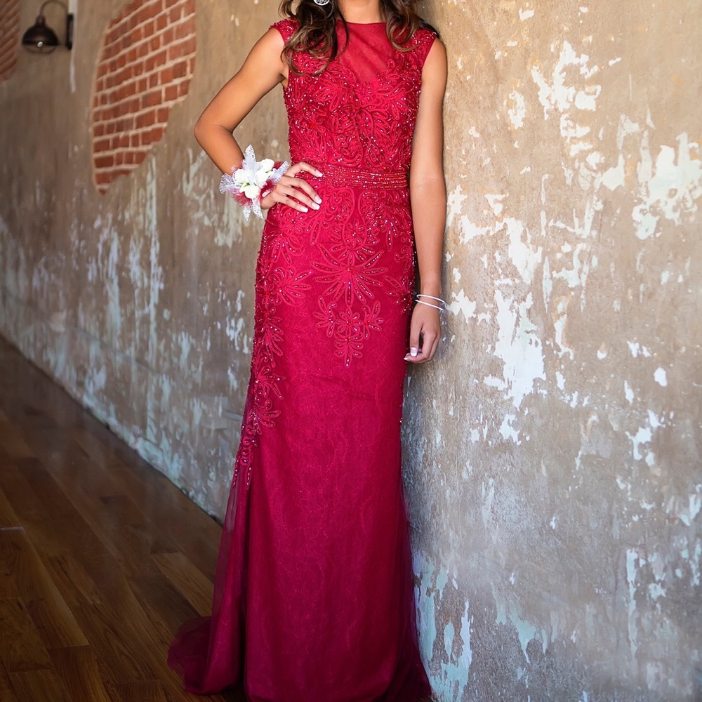 Red prom dress